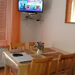 Klimatisiertes In Buekfuerdoe Mit Garten By Interhome Holiday home *