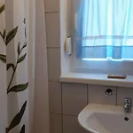 Klimatisiertes In Buekfuerdoe Mit Garten By Interhome