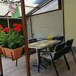 Klimatisiertes In Buekfuerdoe Mit Garten By Interhome Holiday home
