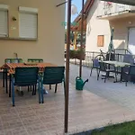 Klimatisiertes In Buekfuerdoe Mit Garten By Interhome Buk